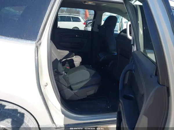 1GNKVHKD0GJ259835 2016 CHEVROLET TRAVERSE - Image 8