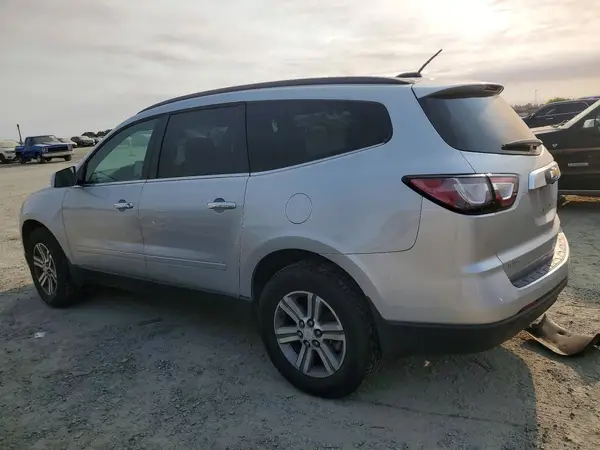 1GNKVHKD0GJ270818 2016 CHEVROLET TRAVERSE - Image 2