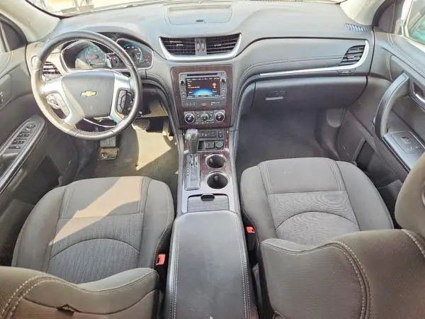 1GNKVHKD0GJ302859 2016 CHEVROLET TRAVERSE - Image 8