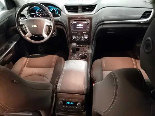 1GNKVHKD0HJ109922 2017 CHEVROLET TRAVERSE - Image 8