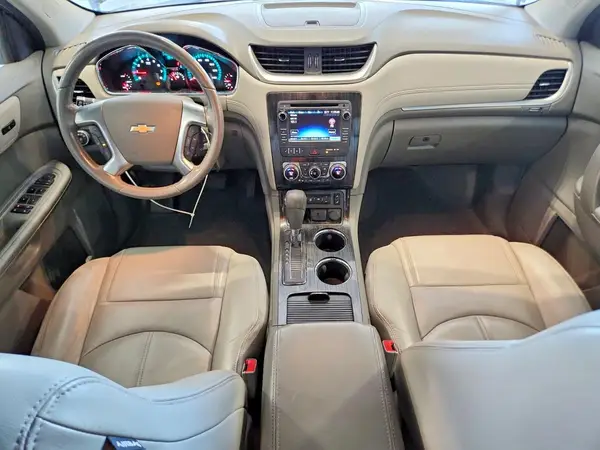 1GNKVHKD0HJ117518 2017 CHEVROLET TRAVERSE - Image 8