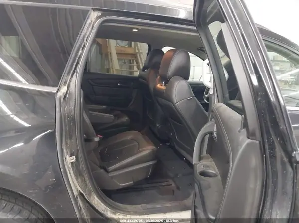 1GNKVHKD0HJ174771 2017 CHEVROLET TRAVERSE - Image 8