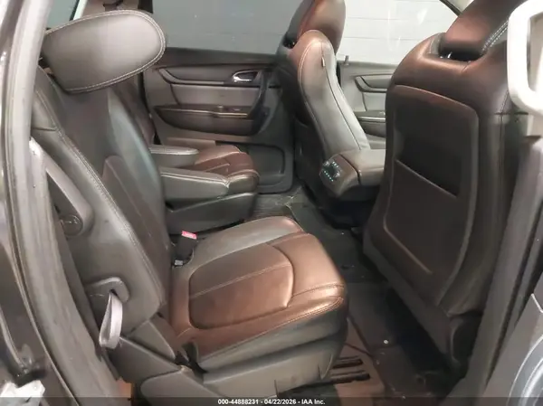 1GNKVHKD0HJ236699 2017 CHEVROLET TRAVERSE - Image 8