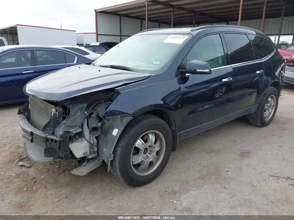 1GNKVHKD1GJ113542 2016 CHEVROLET TRAVERSE - Image 2