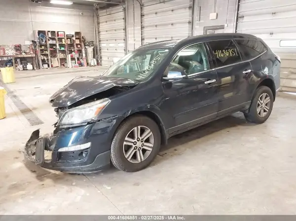 1GNKVHKD1GJ191738 2016 CHEVROLET TRAVERSE - Image 2