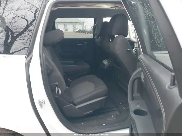 1GNKVHKD1GJ200907 2016 CHEVROLET TRAVERSE - Image 8