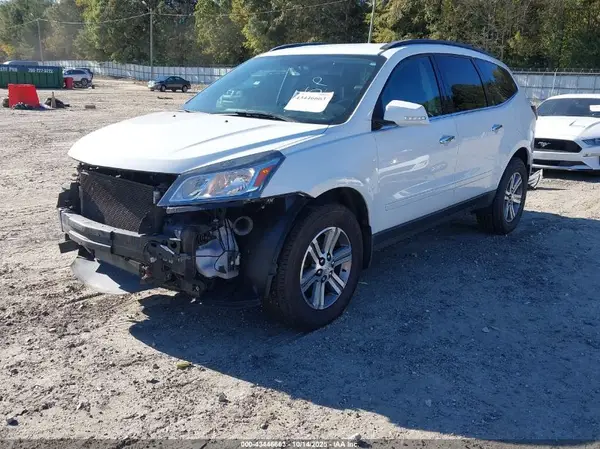 1GNKVHKD1GJ232420 2016 CHEVROLET TRAVERSE - Image 2