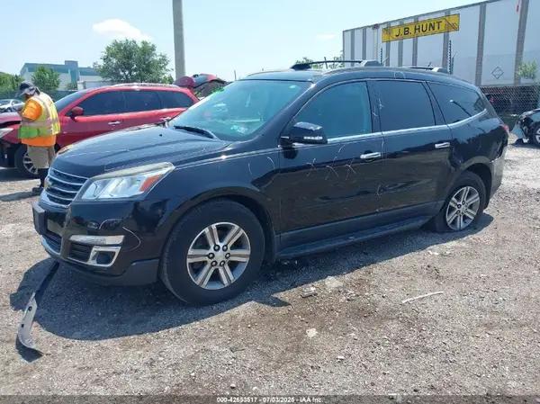 1GNKVHKD1GJ271041 2016 CHEVROLET TRAVERSE - Image 2