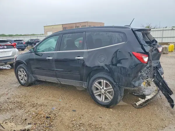 1GNKVHKD1HJ105765 2017 CHEVROLET TRAVERSE - Image 2