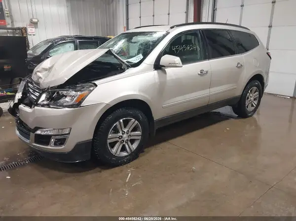 1GNKVHKD1HJ145022 2017 CHEVROLET TRAVERSE - Image 2