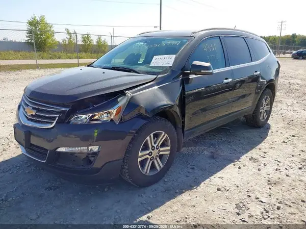1GNKVHKD1HJ163696 2017 CHEVROLET TRAVERSE - Image 2