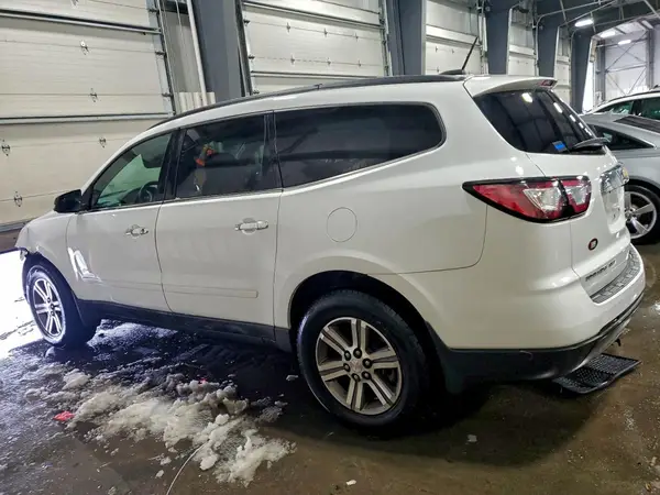 1GNKVHKD1HJ190669 2017 CHEVROLET TRAVERSE - Image 2