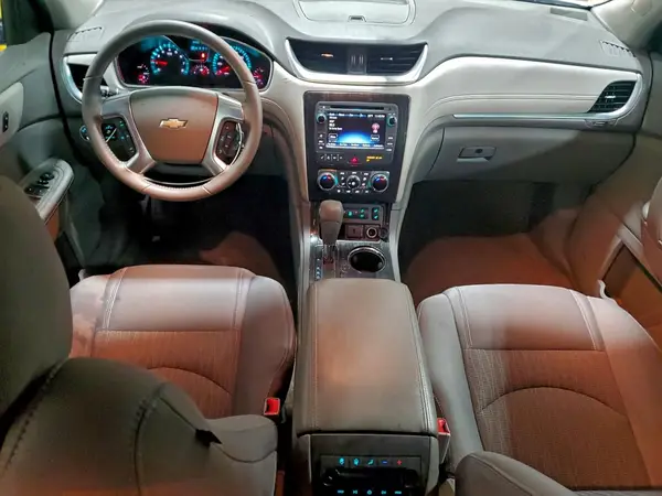 1GNKVHKD1HJ190669 2017 CHEVROLET TRAVERSE - Image 8