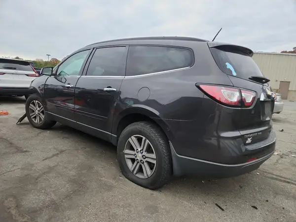 1GNKVHKD1HJ265337 2017 CHEVROLET TRAVERSE - Image 2