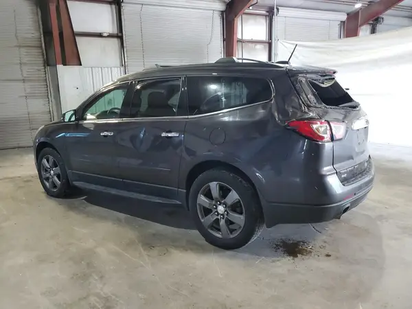 1GNKVHKD1HJ288665 2017 CHEVROLET TRAVERSE - Image 2