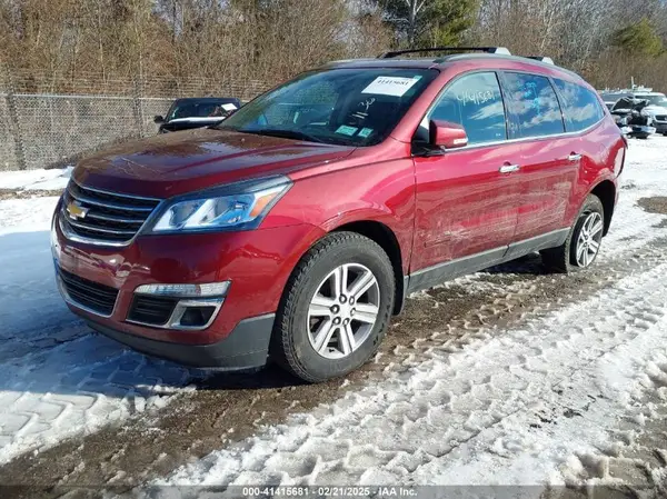 1GNKVHKD1HJ313211 2017 CHEVROLET TRAVERSE - Image 2