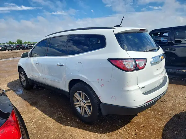 1GNKVHKD2GJ191733 2016 CHEVROLET TRAVERSE - Image 2
