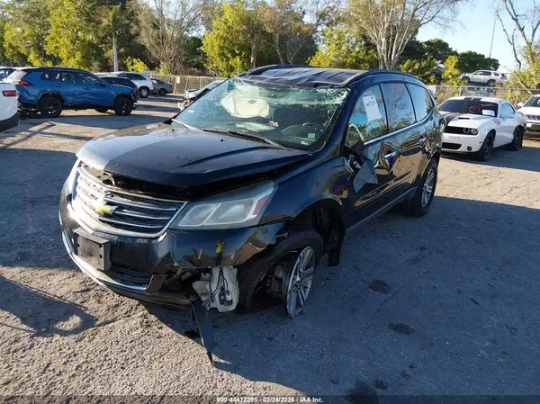 1GNKVHKD2GJ305424 2016 CHEVROLET TRAVERSE - Image 2