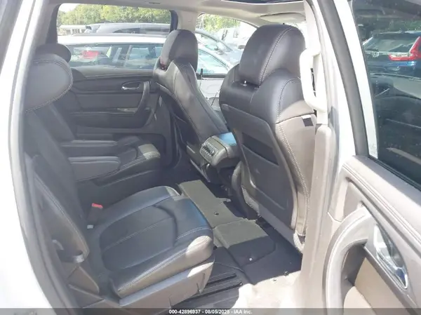 1GNKVHKD2GJ349200 2016 CHEVROLET TRAVERSE - Image 8