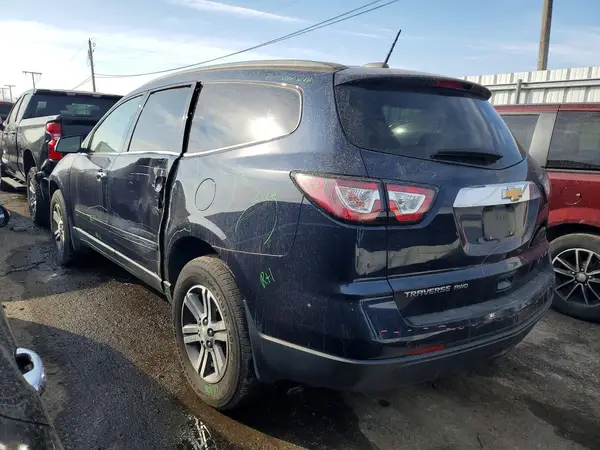 1GNKVHKD2HJ132568 2017 CHEVROLET TRAVERSE - Image 2