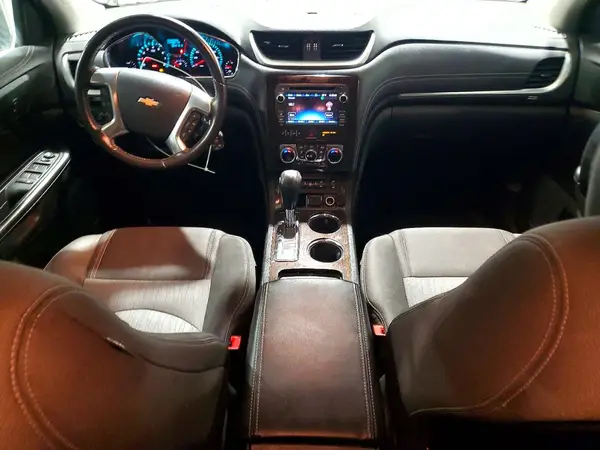 1GNKVHKD2HJ159043 2017 CHEVROLET TRAVERSE - Image 8