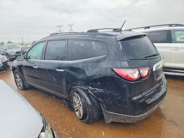 1GNKVHKD2HJ169894 2017 CHEVROLET TRAVERSE - Image 2