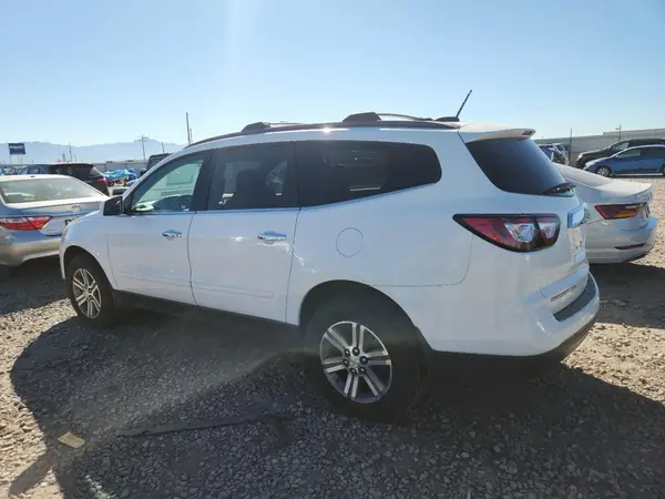 1GNKVHKD2HJ199087 2017 CHEVROLET TRAVERSE - Image 2