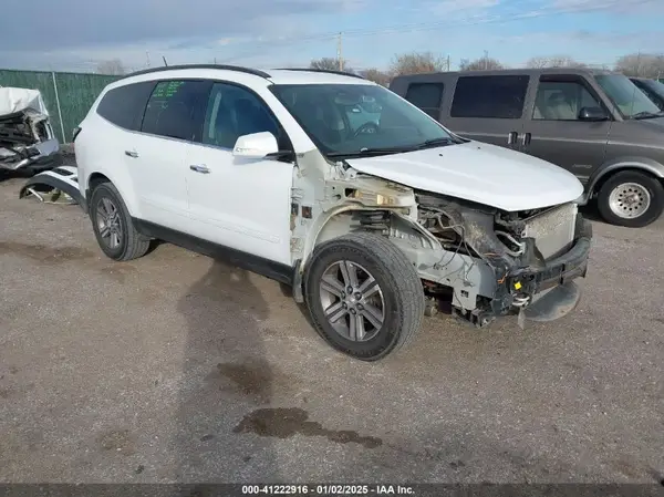 1GNKVHKD2HJ272667 2017 CHEVROLET TRAVERSE - Image 1
