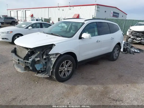 1GNKVHKD2HJ272667 2017 CHEVROLET TRAVERSE - Image 2
