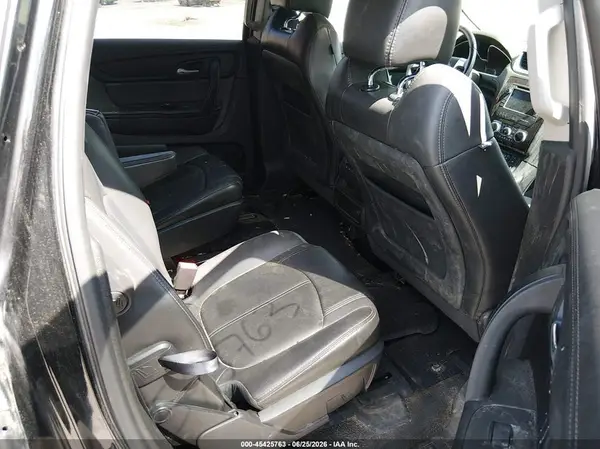 1GNKVHKD2HJ275570 2017 CHEVROLET TRAVERSE - Image 8