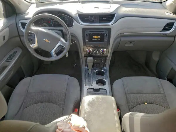1GNKVHKD2HJ283104 2017 CHEVROLET TRAVERSE - Image 8