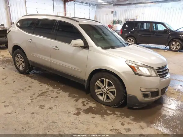 1GNKVHKD2HJ319101 2017 CHEVROLET TRAVERSE - Image 1