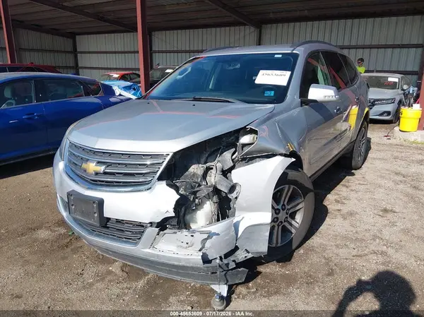 1GNKVHKD2HJ331152 2017 CHEVROLET TRAVERSE - Image 2