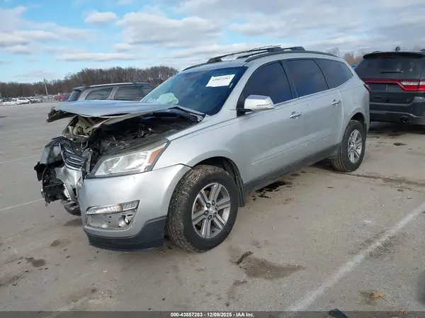 1GNKVHKD3GJ124350 2016 CHEVROLET TRAVERSE - Image 2
