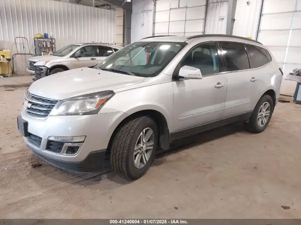1GNKVHKD3GJ125840 2016 CHEVROLET TRAVERSE - Image 2
