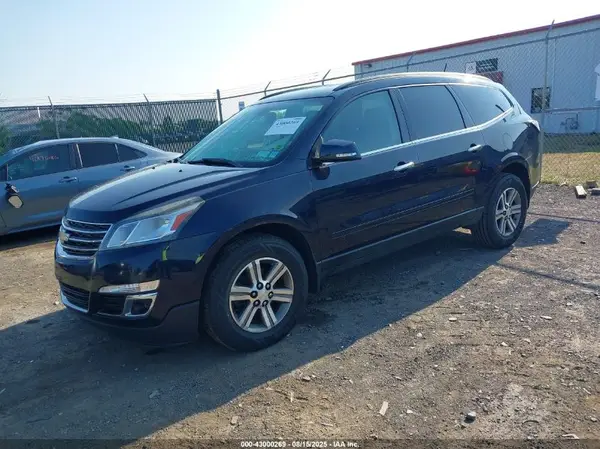 1GNKVHKD3GJ129421 2016 CHEVROLET TRAVERSE - Image 2