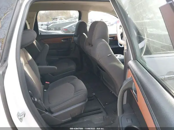 1GNKVHKD3GJ217126 2016 CHEVROLET TRAVERSE - Image 8
