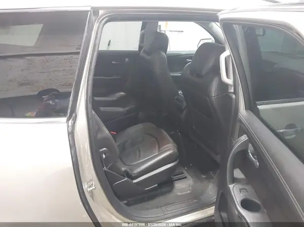 1GNKVHKD3GJ298225 2016 CHEVROLET TRAVERSE - Image 8