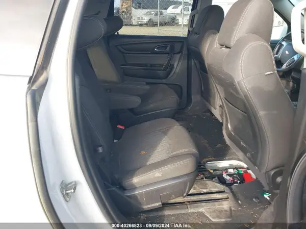 1GNKVHKD3GJ327805 2016 CHEVROLET TRAVERSE - Image 8