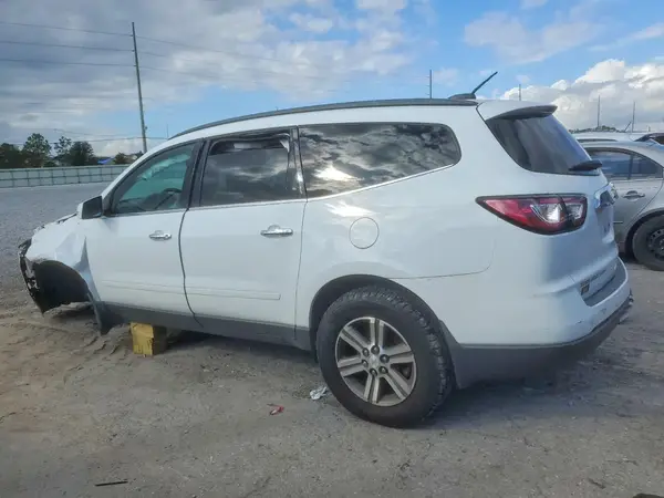 1GNKVHKD3HJ171363 2017 CHEVROLET TRAVERSE - Image 2