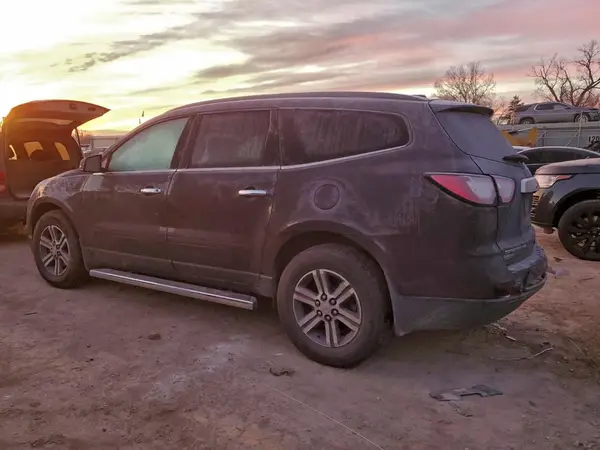 1GNKVHKD3HJ188115 2017 CHEVROLET TRAVERSE - Image 2
