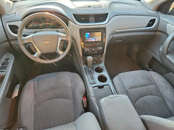 1GNKVHKD3HJ272046 2017 CHEVROLET TRAVERSE - Image 8