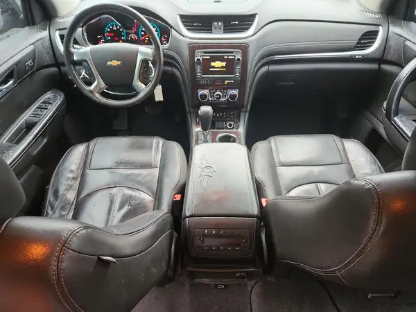 1GNKVHKD3HJ338627 2017 CHEVROLET TRAVERSE - Image 8