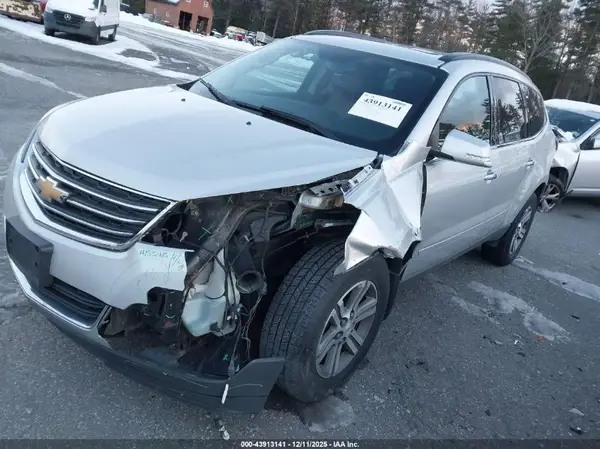 1GNKVHKD3HJ341706 2017 CHEVROLET TRAVERSE - Image 2