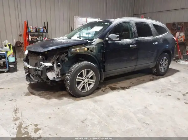 1GNKVHKD4GJ212758 2016 CHEVROLET TRAVERSE - Image 2