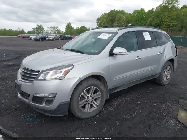 1GNKVHKD4GJ247123 2016 CHEVROLET TRAVERSE - Image 2