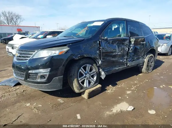 1GNKVHKD4GJ289243 2016 CHEVROLET TRAVERSE - Image 2