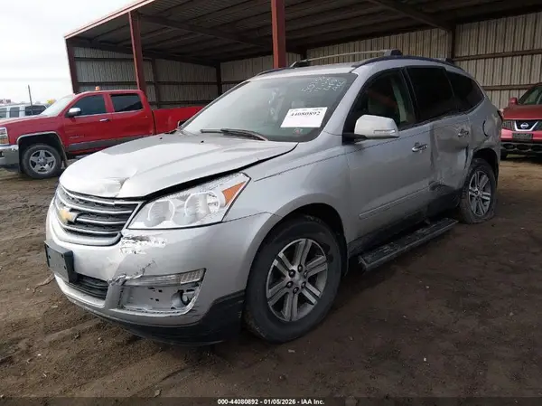 1GNKVHKD4GJ310236 2016 CHEVROLET TRAVERSE - Image 2