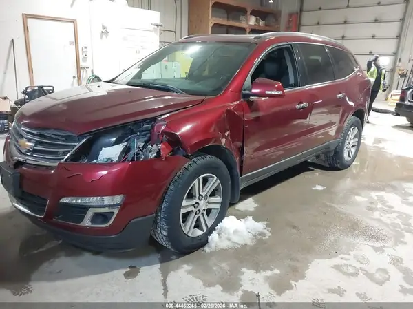 1GNKVHKD4GJ340840 2016 CHEVROLET TRAVERSE - Image 2