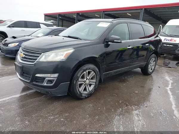 1GNKVHKD4GJ348758 2016 CHEVROLET TRAVERSE - Image 2